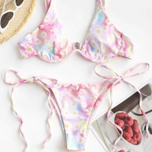 Cute pink bikini!